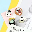 Броши в виде милых животных, мультяшная корзина, кошка, телевизор, пижама, учебник для чтения, эмалированные булавки, булавки для сумки, одежды, булавка для лацкана, ювелирные изделия