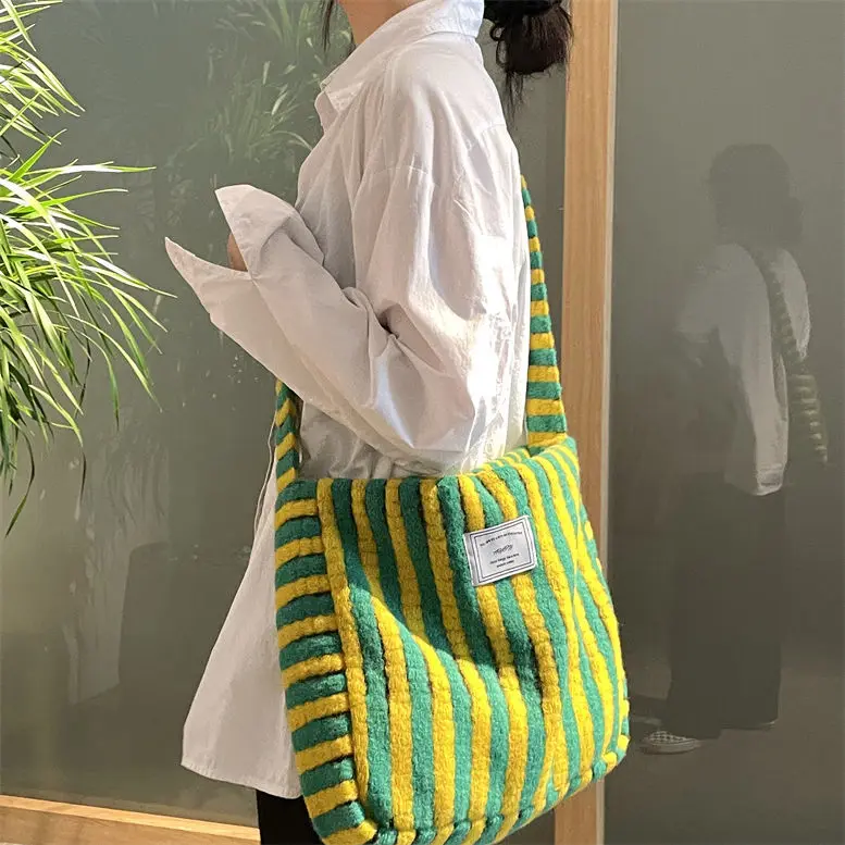 

Повседневные вязаные шерстяные плетеные женские сумки на плечо, дизайнерские плюшевые сумки, сумки-тоуты, сумка через плечо, женские кошель...