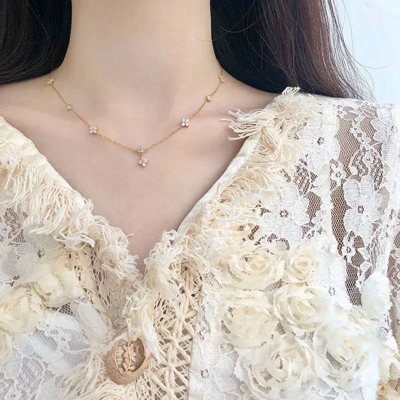 

S925 full body sterling silver 2021 new flower shape zircon necklace simple temperament chic style clavicle chain
