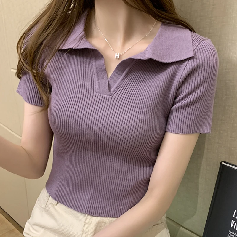 

Кроп-топ женский трикотажный с отложным воротником, с коротким рукавом