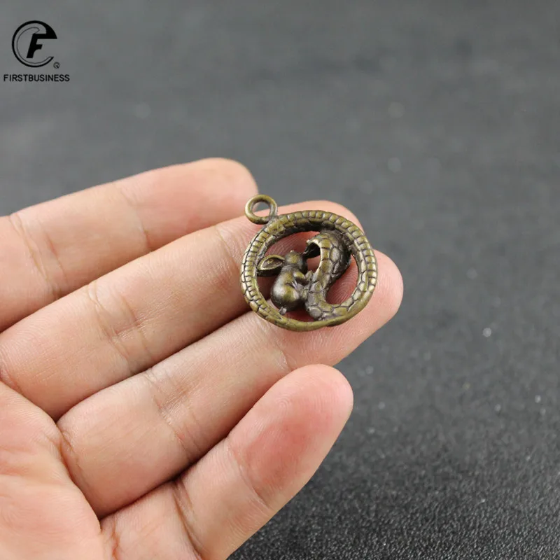 Рождественские подарки 2020 Женская нежная цепочка змея боа кролик животное