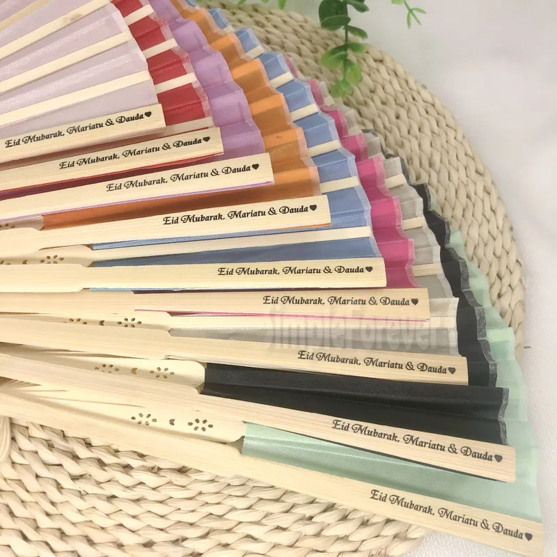 

Персонализированные Свадебные шелковые ткани веер уникальные вечерние подарочные ручные складные веера печать имя и дата 100 шт/партия бесп...