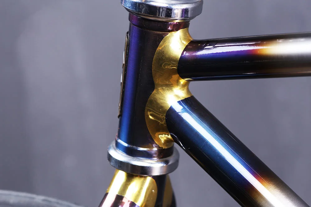 Индивидуальный ретро-велосипед с фиксацией для односкоростного хромированного