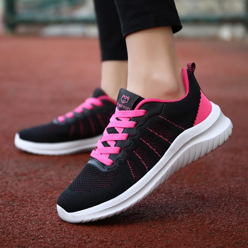 Женская спортивная обувь для женщин роскошные модные женские кроссовки на весну
