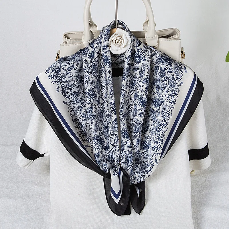 

2020 New Satin Silk Scarf Wrap Female Fashion Temperament Curling Women Small Square Bandana Korean Sweet Decorative Hair Scarf