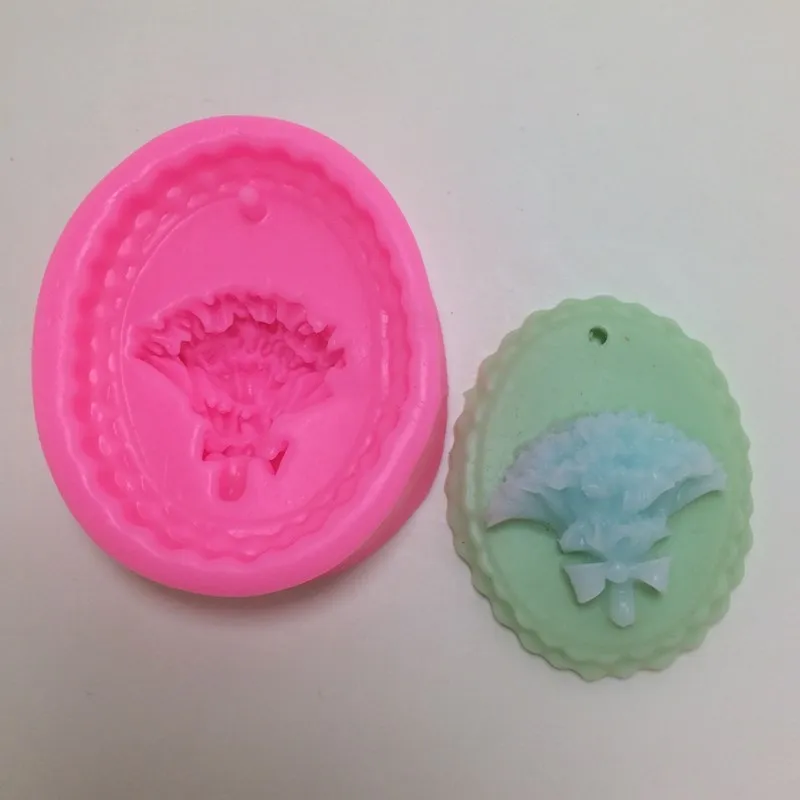 Форма для украшения торта в виде гвоздики |