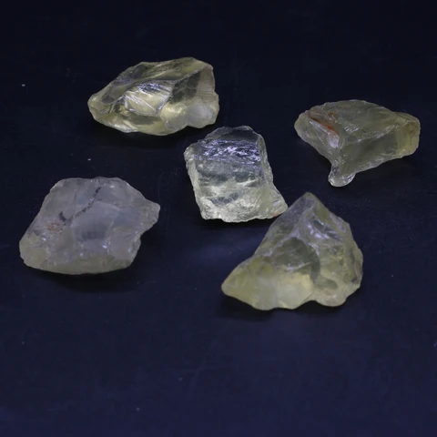 Натуральный цитрин  для декора 1 шт.