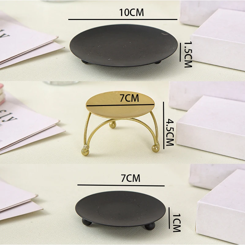 Цвета черного Металлика с девятью патронами Позолоченные подсвечники столб