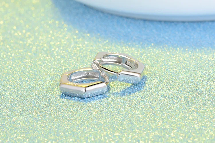 

Original Style Hoop Earrings 925 Sterling Silver Small Clip Earrings For Women Wedding Party Silver 925 Jewelry CQE622