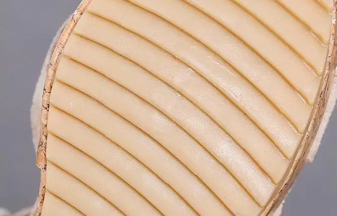 Босоножки женские с открытым носком модные сандалии из бархата и флока пряжкой