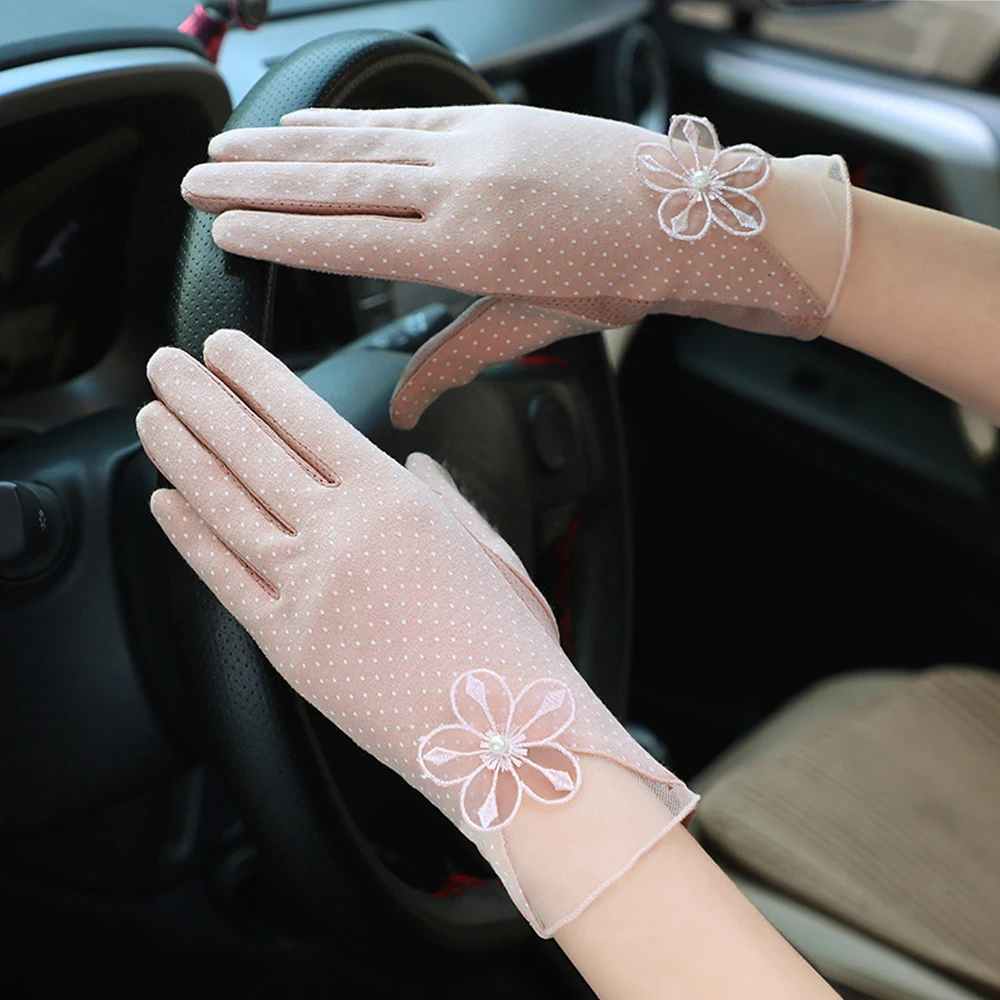 

2020 Summer Women UV Sunscreen Short Gloves Female Fashion Ice Silk Lace Driving Thin Breathable Sexy Lady Gloves