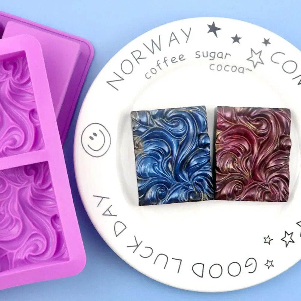 

4-cavity wavy flower silicone handmade soap mold Cake DIY mold oil aromatherapy mold essential soap plaster mold R1L7