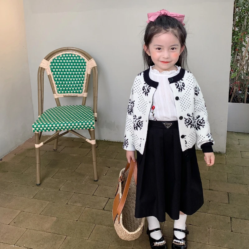 

MILA CHOU 2021 Autumn Babygirl Floral Sweaters Kids Cardigans Girl Cardigan Kintted Tops Outerwear For Children 2-8y