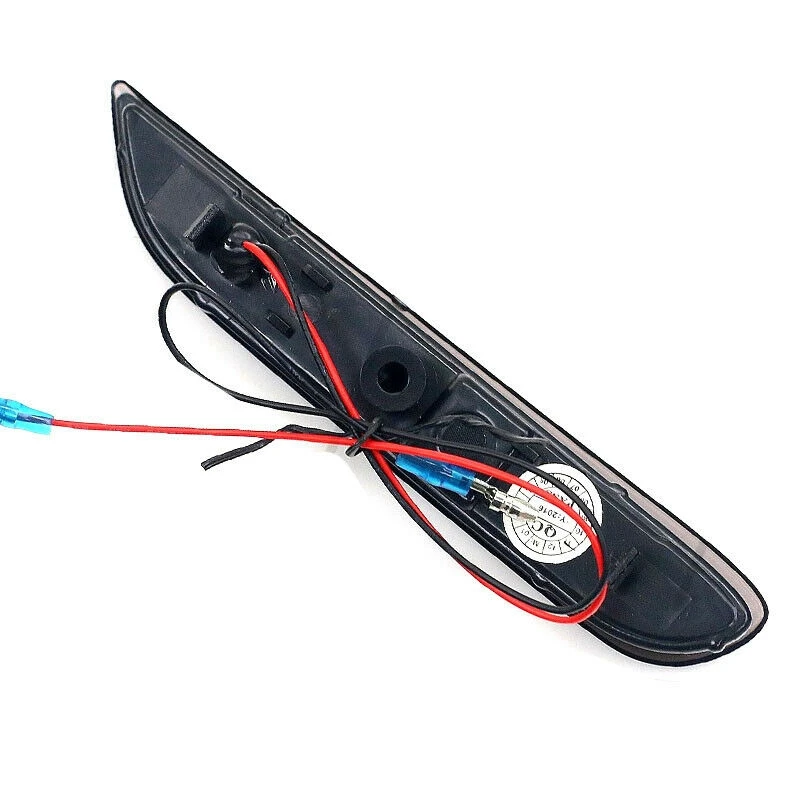 

Black Lens LED Rear Bumper Brake Light for Nissan X-Trail Rouge Qashqai 2014-17