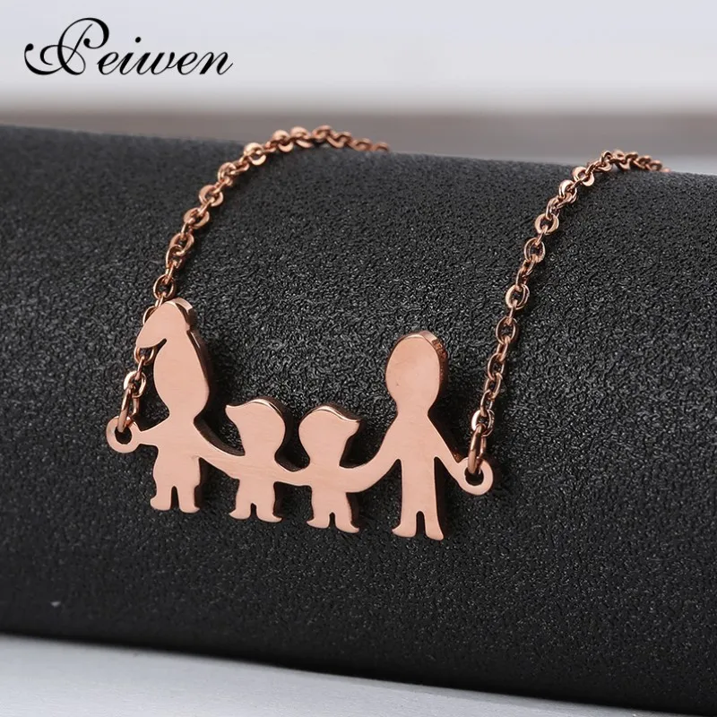 

Fashion Figure Family Bracelets With Mom Dad Girl Boy For Women Men Stainless Steel Gold Silver Color Charm Custom Bracelet Gift