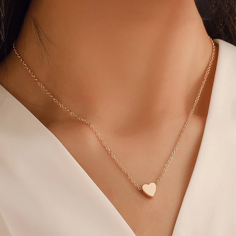 Fashion Love Necklace simple and versatile Peach Heart Pendant Heart Necklace clavicle chain necklace gothic jewelry