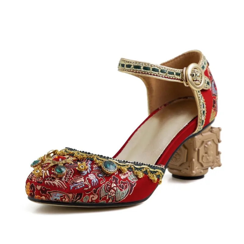 

Qipao sandals women's new style high heels national middle heel women's shoes summer thick heel dress fashion in 2020