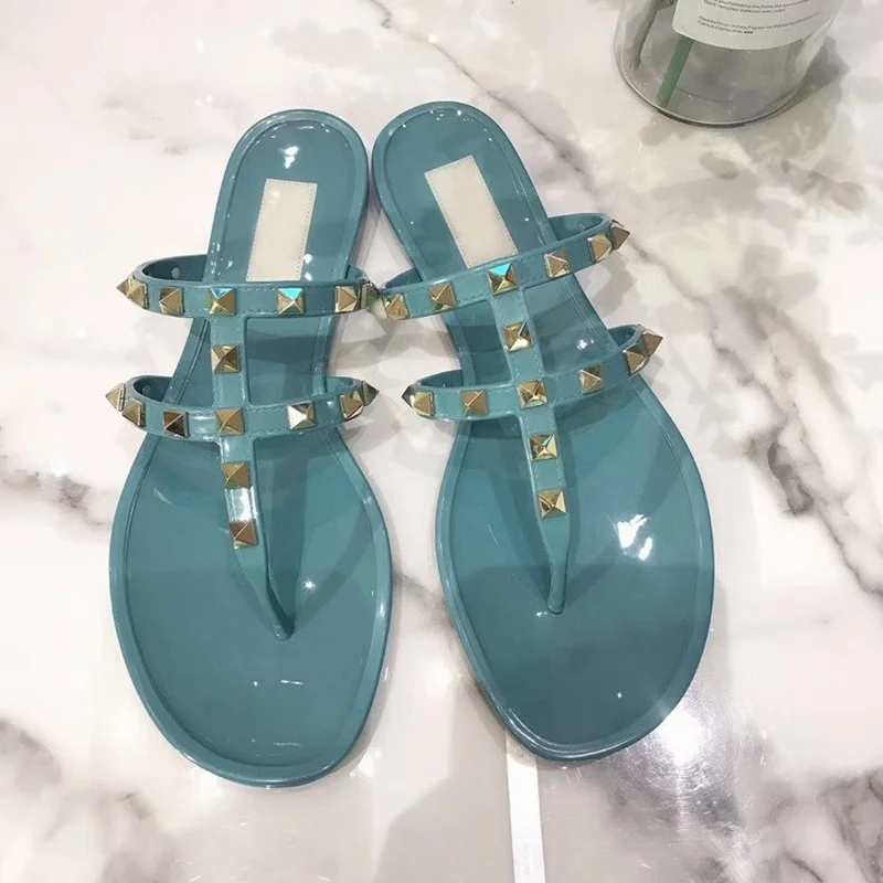 

Сандалии-желе женские с заклепками, босоножки с V-образным вырезом, ремешком и заклепками, пикантная модная пляжная обувь, лето