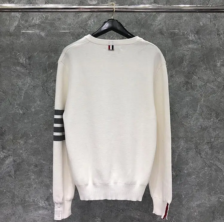 

TB 2021 Fashion THOM Brand Sweaters Men Slim Fit V-Neck Pullovers Clothing Striped Wool Cotton White Winter Casual Coat Ins