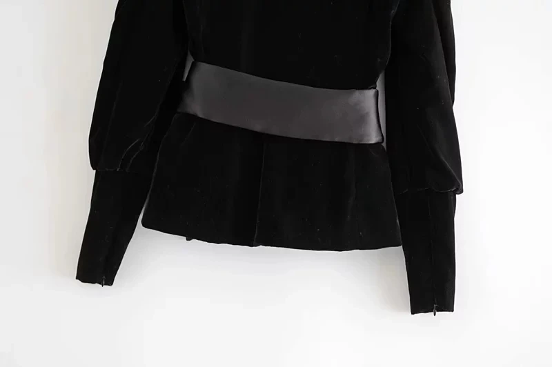 

Vintage Bow Tie Sashes Velvet Jacket women winter Coat Elegant V Neck Puff Sleeve Office coat female Outerwear Chic Tops 2020