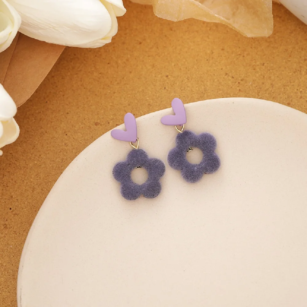 Женские бархатные серьги-подвески с цветами и сердечками | Украшения аксессуары