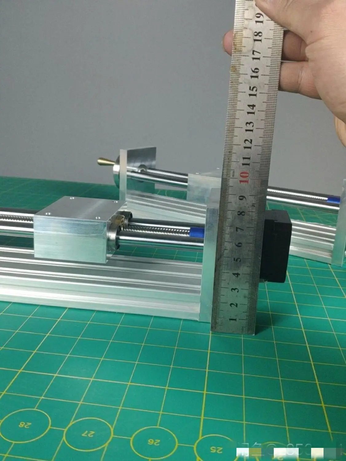 Шаговый двигатель NEMA17 для фрезерного станка с ЧПУ направляющая по оси Z 200 мм