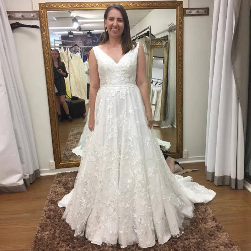 

On Zhu Simple V-neck Lace Wedding Dresses Plus Size Backless vestidos de noiva 2023 свадебное платье Beach Bridal Gowns