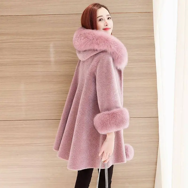 

Women Winter Real Fur Coat Female Natural Sheep Shearing Overcoat With Genuine Fox Fur Collar Hooded Wool Jacket Abrigos M84