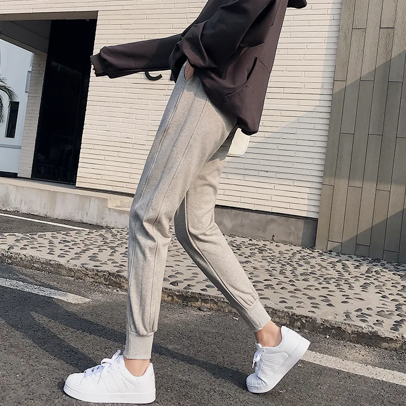 

Fall/winter joker sweatpants women's fashion loose plus velvet toe harem pants women wear nine-point casual pants children.