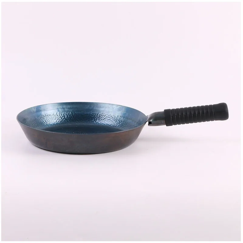 

32cm Hand Forged Iron Pot Uncoated Non-stick Pot Household Frying Pan 4~6People Use Cookware