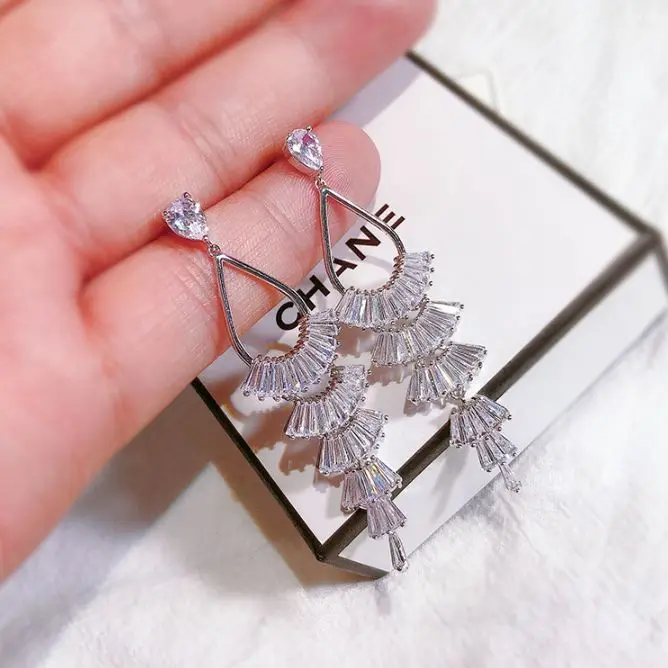 

Black zircon tassel women earrings silver color long pendant temperament personality bridal banquet celebration gracefearrings