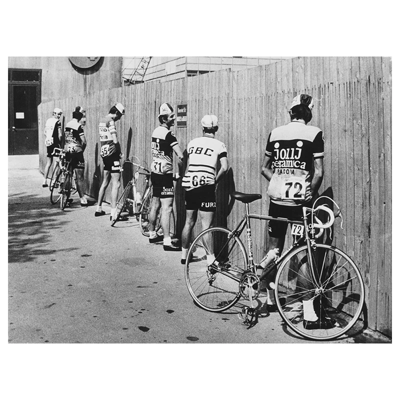 

Vintage Poster Black and White Bicycle Cyclist Print Canvas Paintings Street Wall Art Pictures for Home Decor No Frame