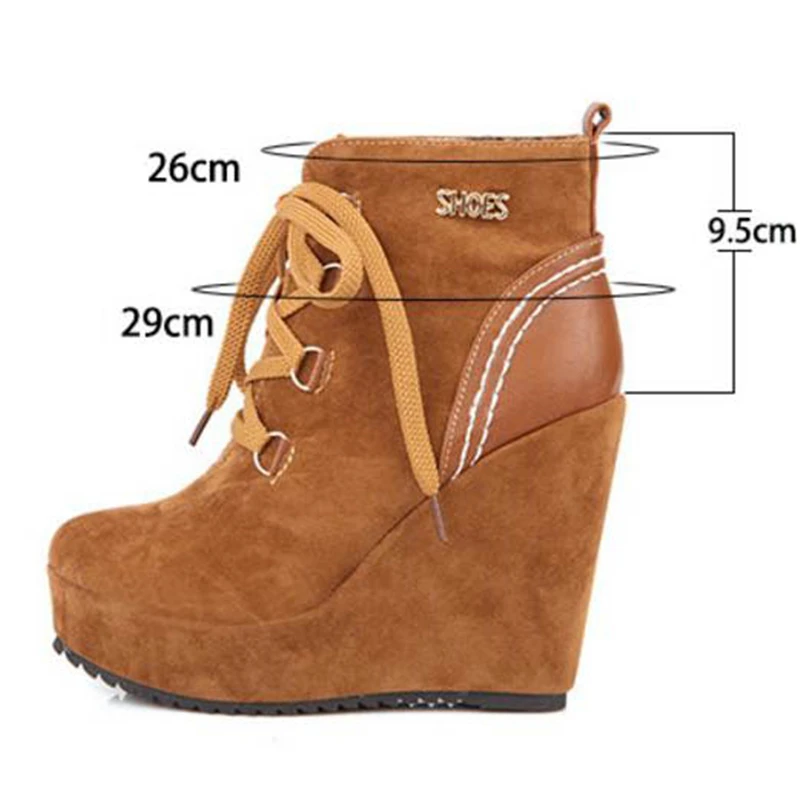 2021 с металлическим декором на танкетке/платформе Ботинки Martin Сезон весна осень