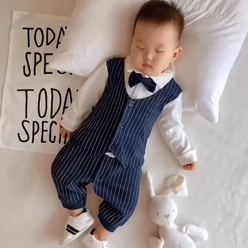 

2021 Newborn Baby Boy Clothes Gentleman Suit Tuxedo Romper Jumpsuit Overalls Infant Outfit with Bow Tie Baptism Costume