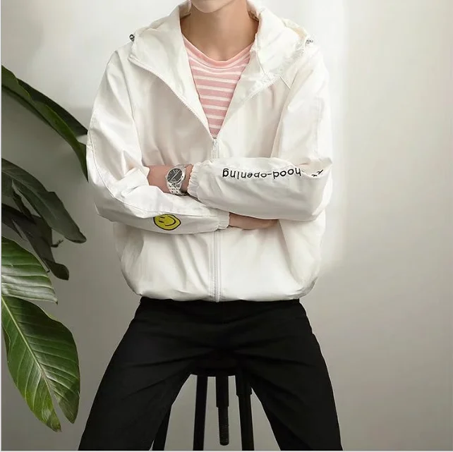 

Весна 2020 новая молодежная куртка мужская Солнцезащитная одежда корейская Студенческая трендовая тонкая дышащая куртка