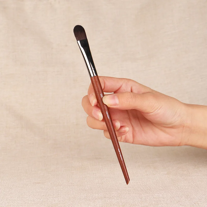 Большая кисть для растушевки 230 тени век консилер Кисть макияжа косметический