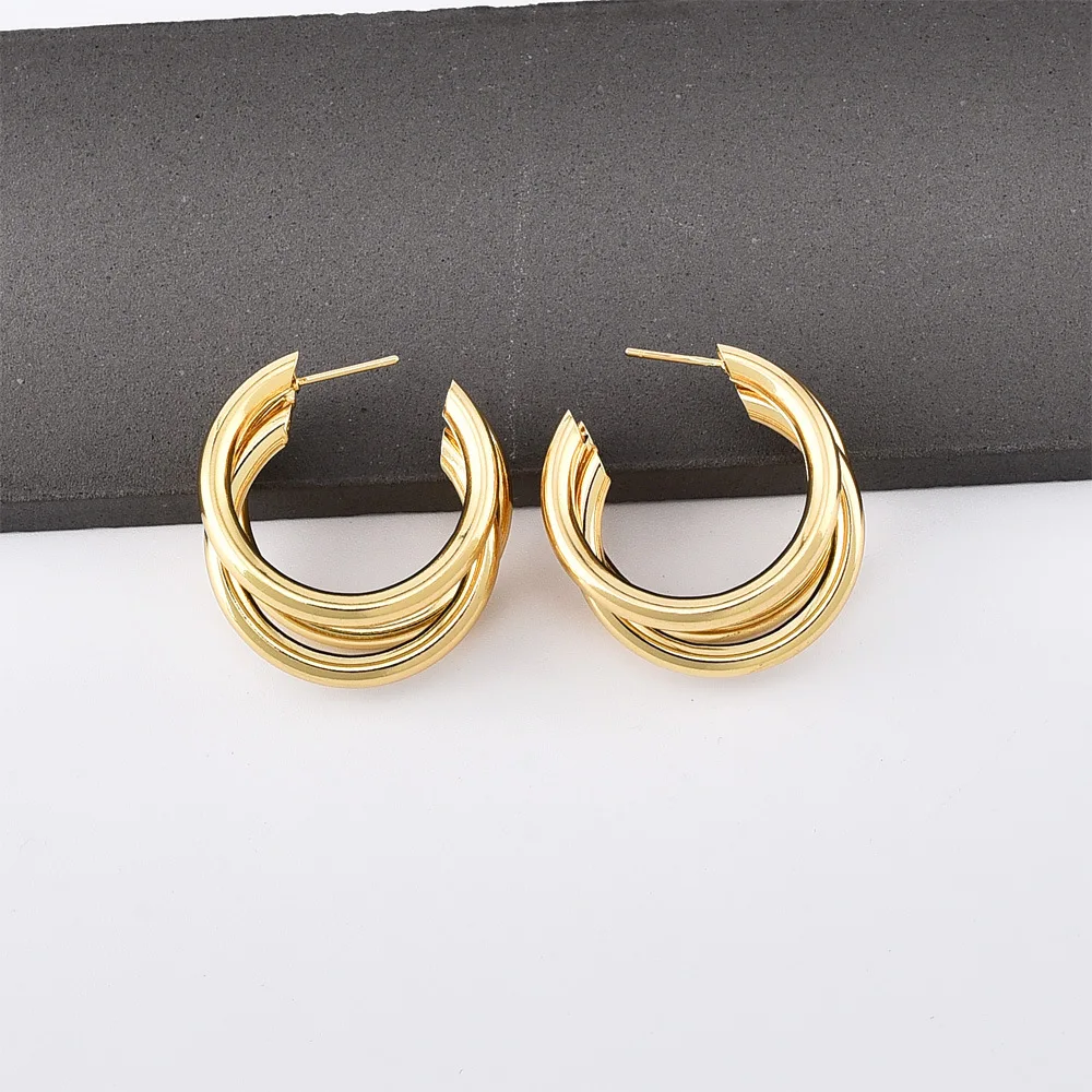 

2021 new golden fashion fashion personality street shooting simple C-shaped round tube 3 women's earrings earrings earrings