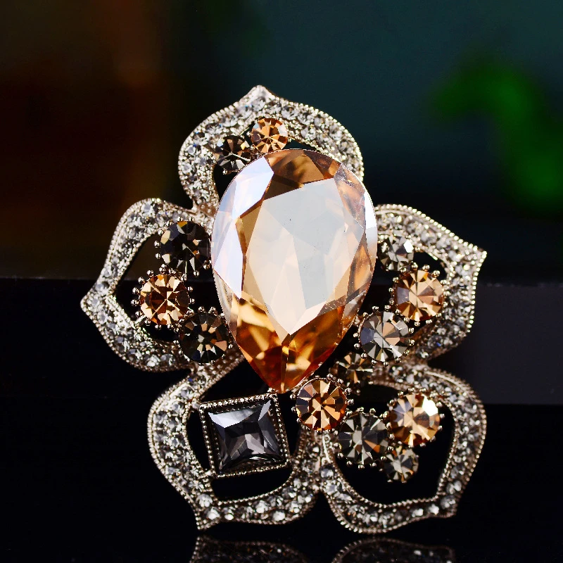 

Женская Брошь в виде розы, Элегантная Брошь в стиле ретро с фианитом, Ювелирное Украшение для одежды, 2022