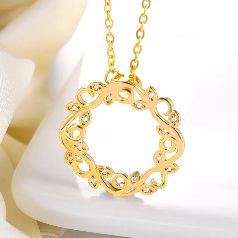 

Wreath Necklaces For Women Hollow Stainless Steel Zircon Garland Pendant Necklace Adjustable Gold Platinum Chain Jewelry Gifts