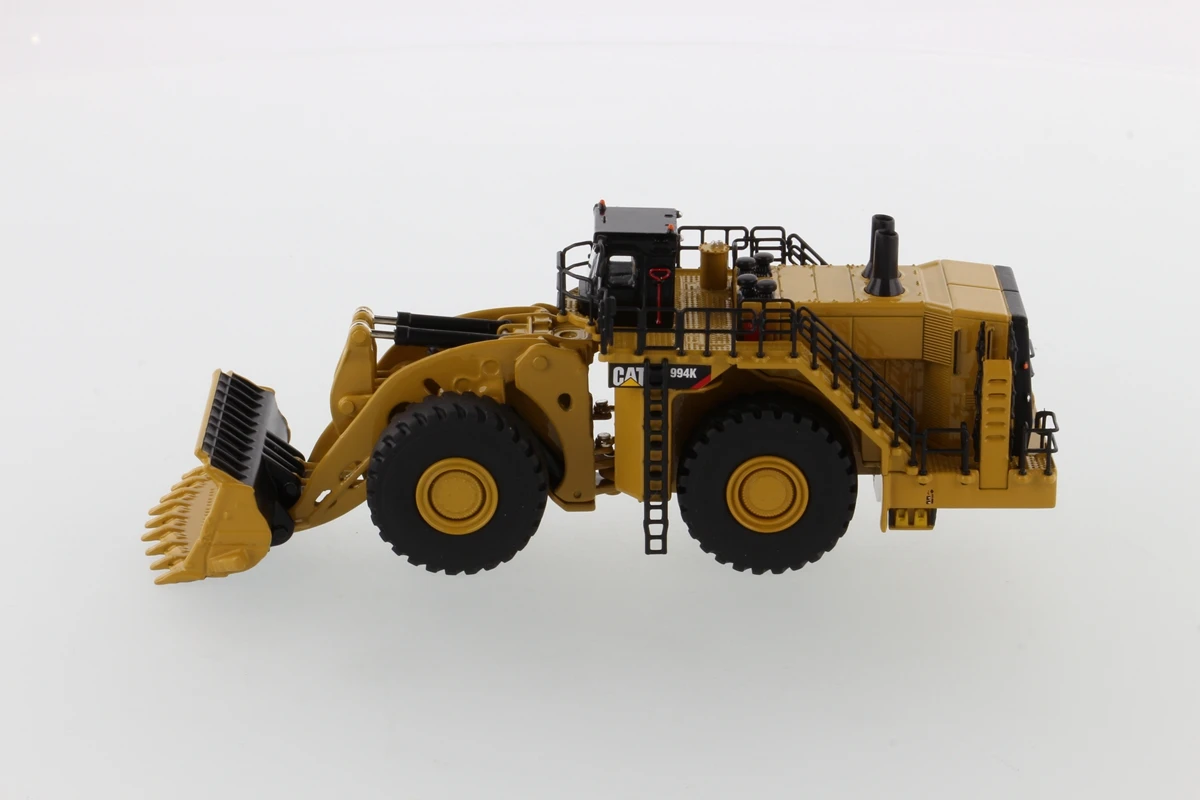 

1/125 Caterpillar Cat 994K Wheel Loader Elite Scale Metal Model By DieCast Masters DM85535