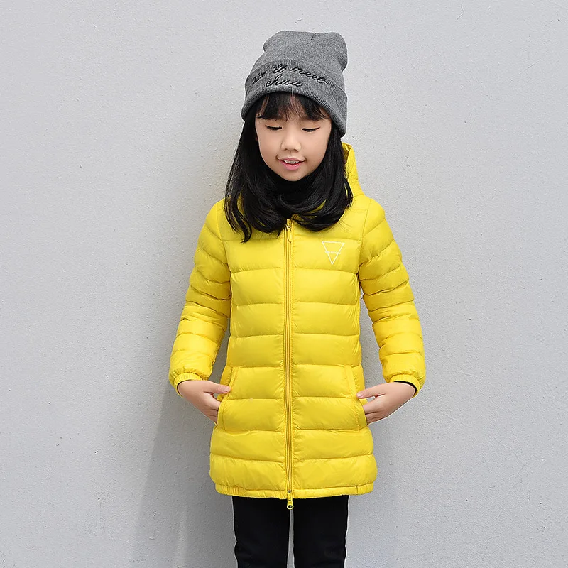 2021 г. Осенние Теплые Длинные модельные куртки для девочек Детская однотонная