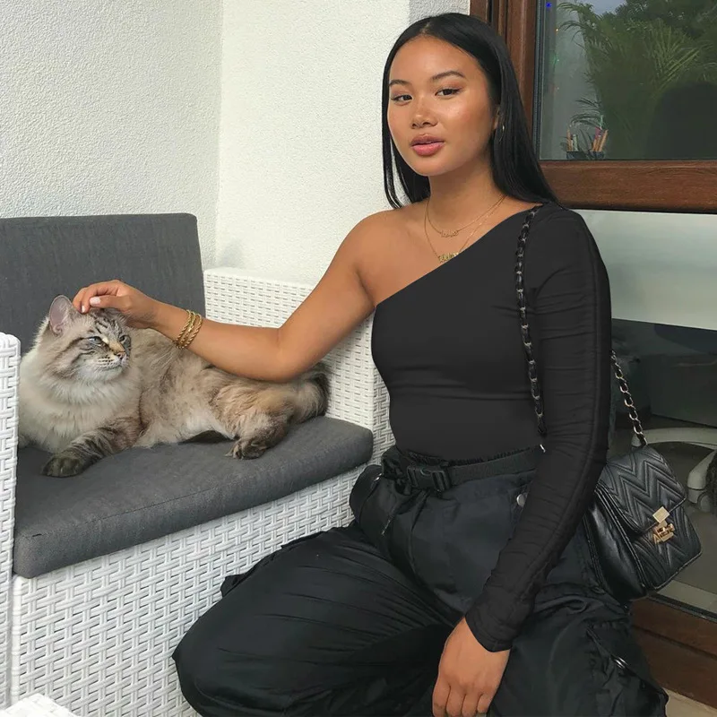 Женская Сексуальная футболка на одно плечо с длинным рукавом шнуровке черная