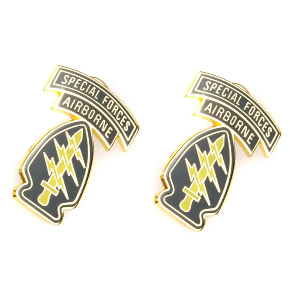 

PAIR OF US ARMY SPECIAL FORCES AIRBORNE METAL SHOULDER PIN BADGE COCKADE