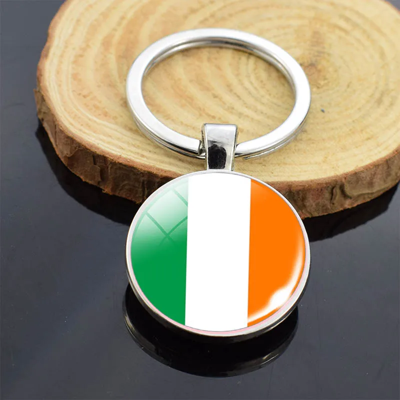 Брелок для ключей с национальным флагом западных европейских стран двусторонний