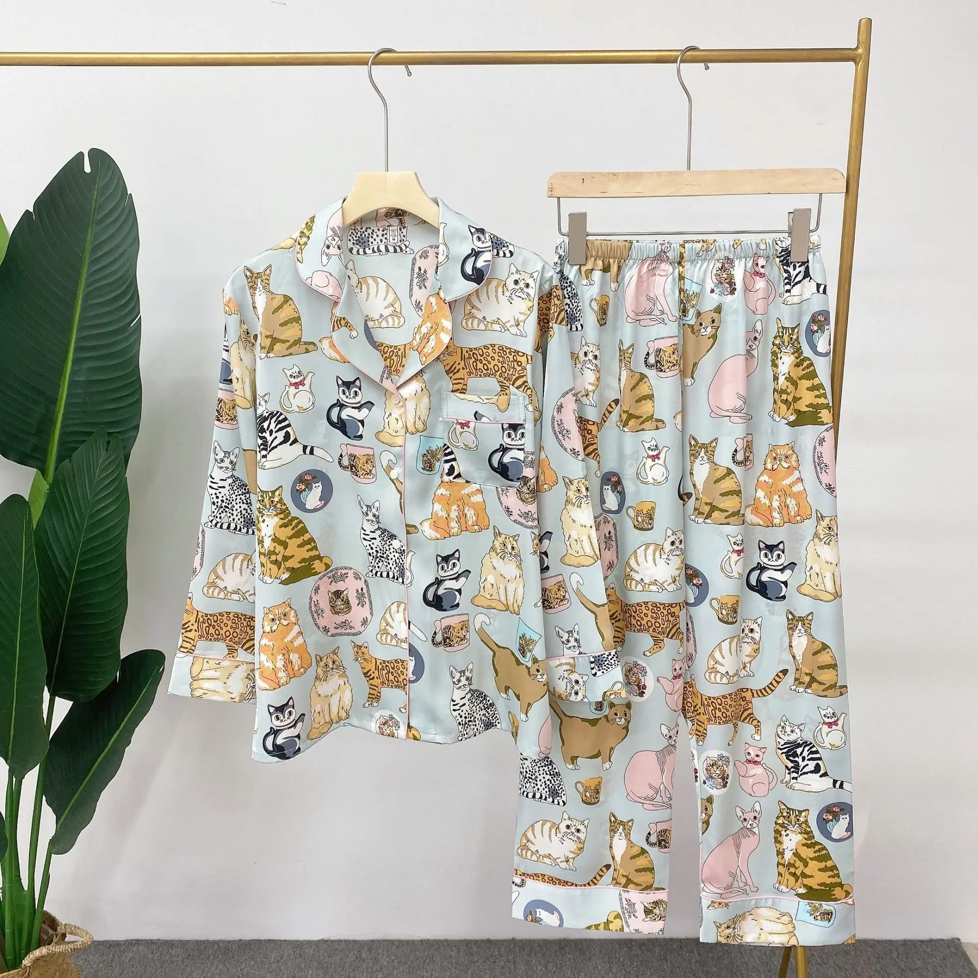 

FZSLCYIYI Spring Autumn Cartoon Cat Printed Satin Long Sleeve Shirt Pants Pajama Sleepwear Bride Bridesmaid Wedding Homewear