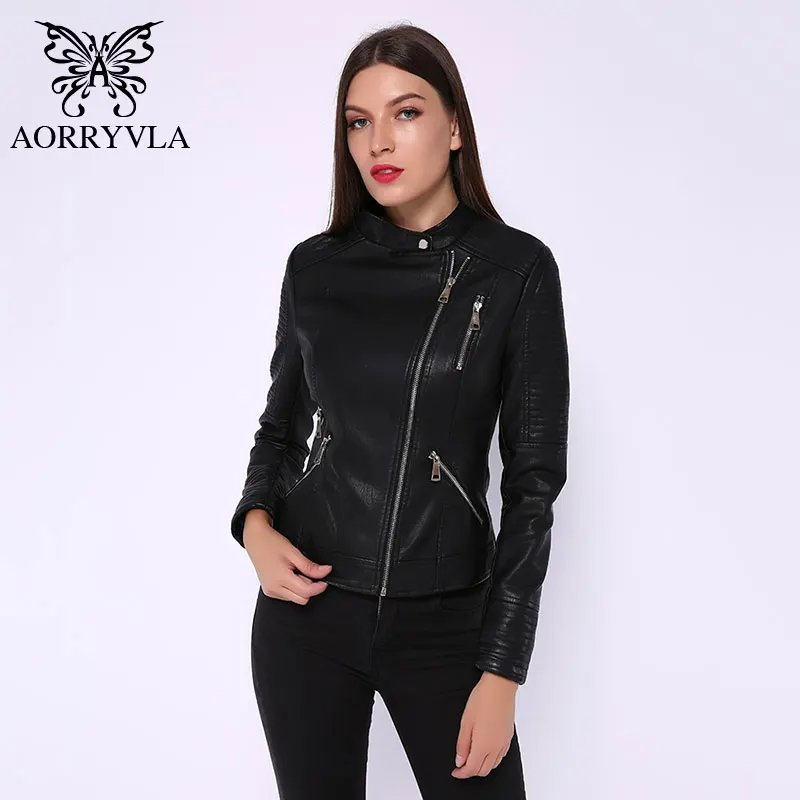 Брендовая кожаная женская мотоциклетная куртка черного цвета из искусственной
