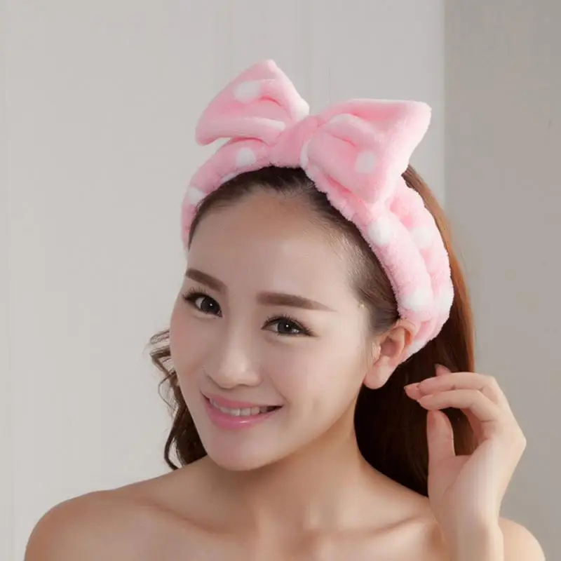 Новинка Мягкая повязка для волос из кораллового флиса с большим бантом в горошек