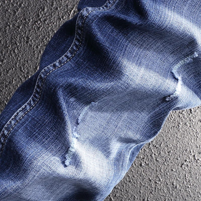 Italian Style Fashion Men Jeans High Quality Retro Blue Slim Fit Ripped Jeans Men Frayed Hole Splashed Designer Denim Pants