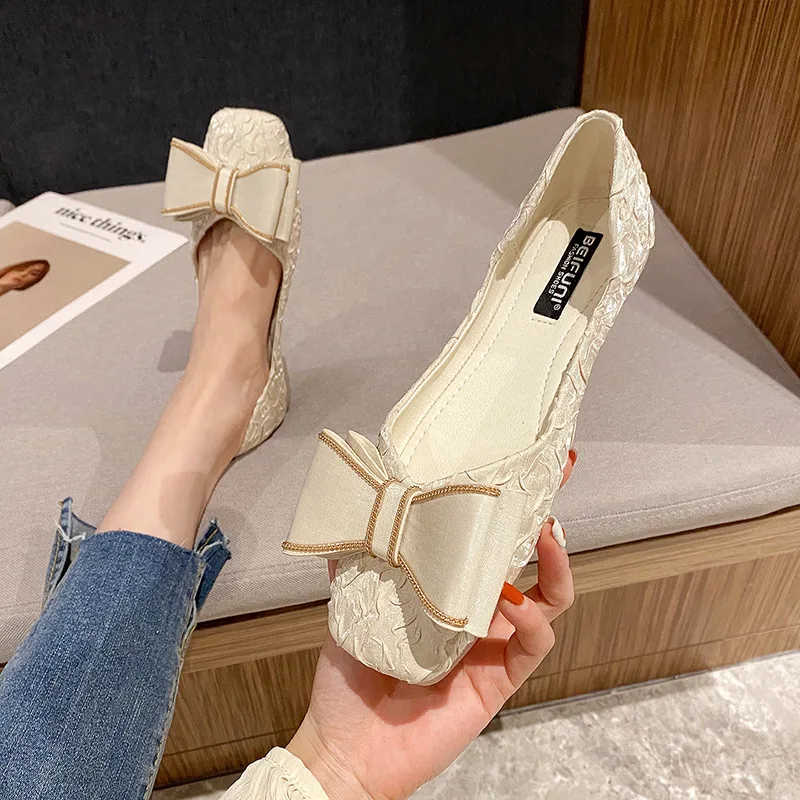 

Туфли женские во французском стиле ретро, плоская подошва, мягкая подошва, заостренный носок, корейский стиль, бант, Горох, лето 2021