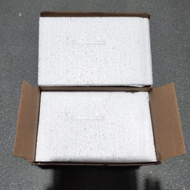 Скандинавский дом минималистский стиль мраморная ваза из кованого железа